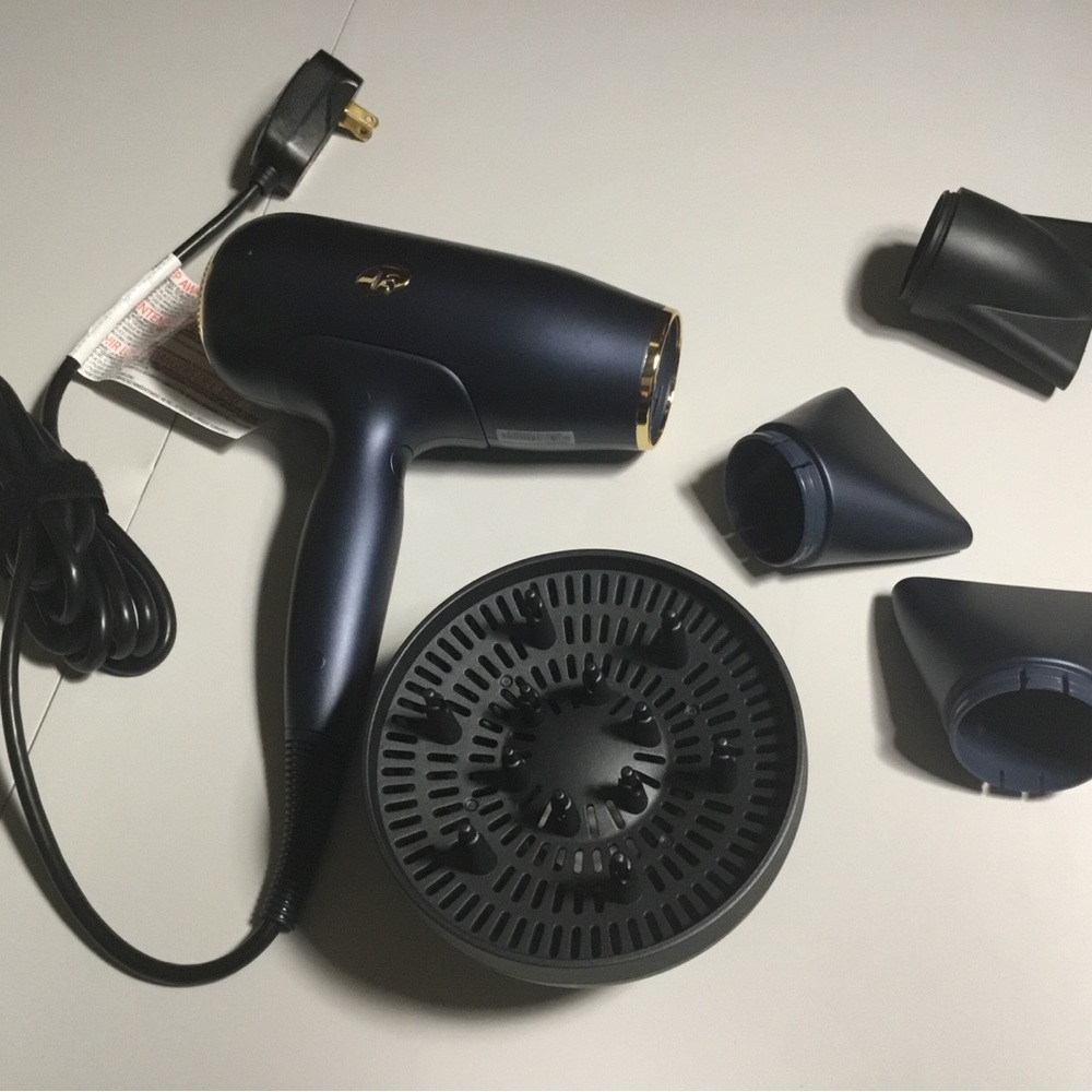 T3 Professional Featherweight 3i Hair Dryer with Diffuser and attachments Blue